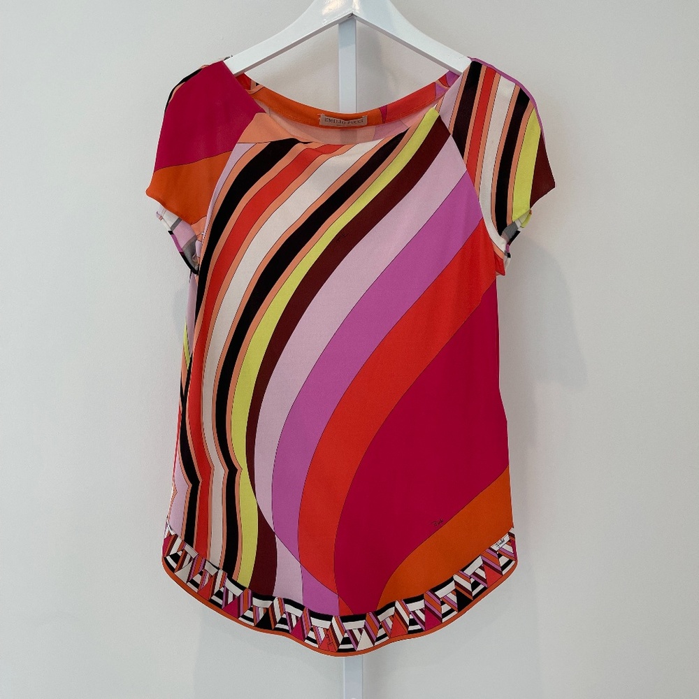 EMILIO PUCCI RED MULTI PRINT TOP MODEL 56RM45 SIZE IT 44 / US 10